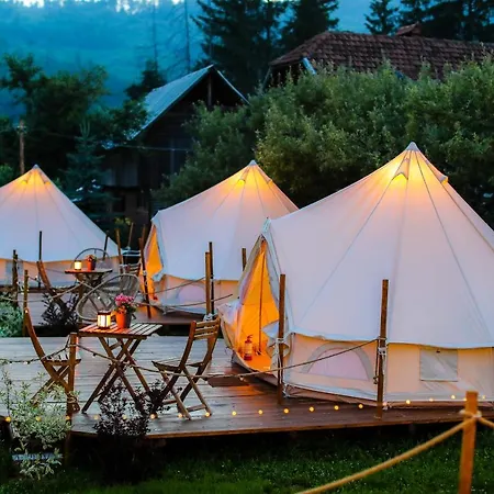 Luxury tent Valea Doftanei Glamping *